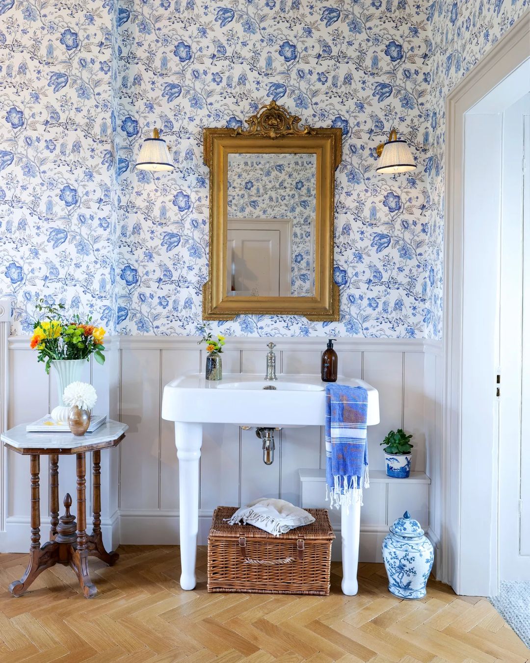 How to decorate with florals: ideas for every room