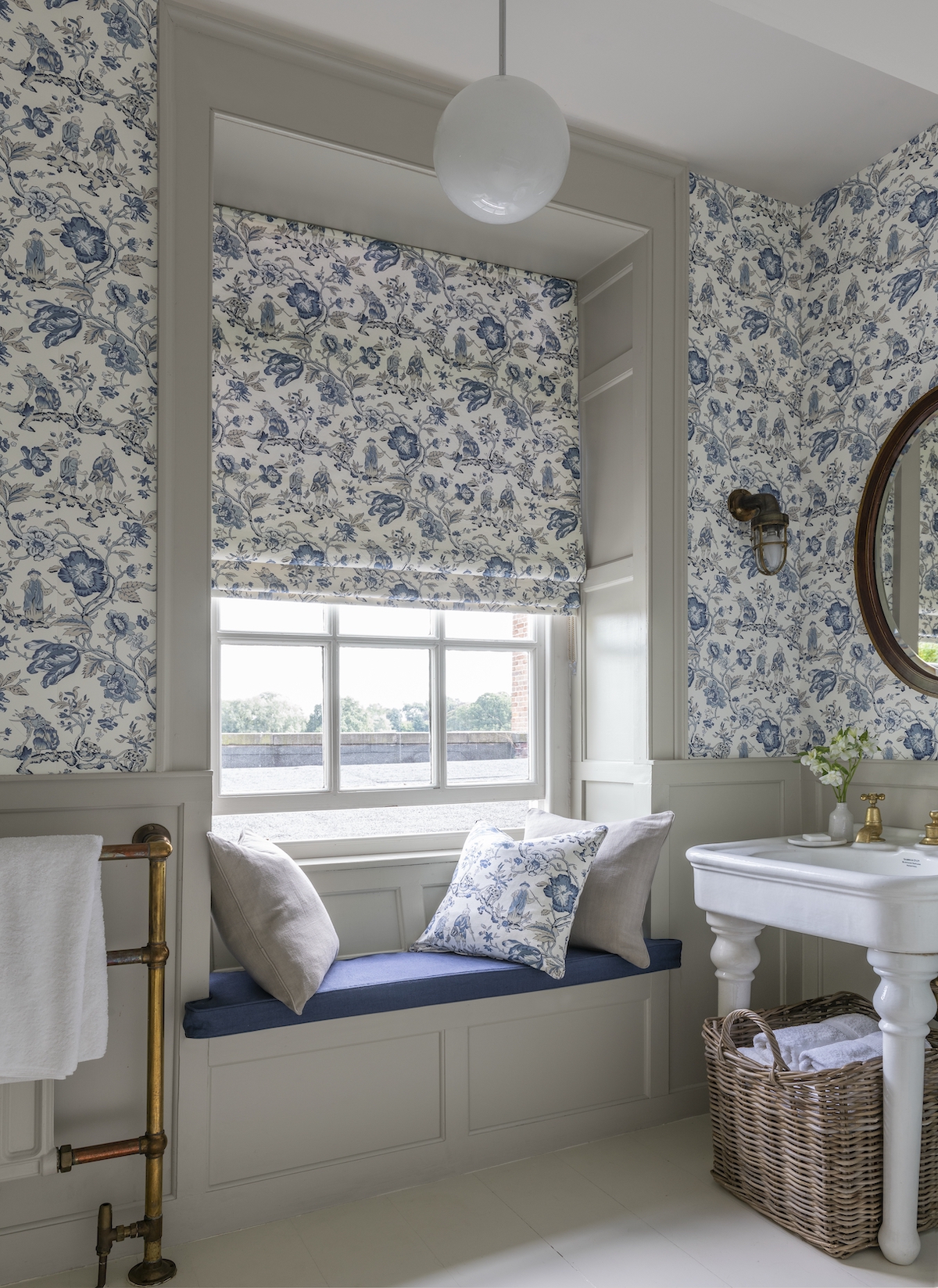 Les Pecheurs China Blue Fabric & Wallpaper